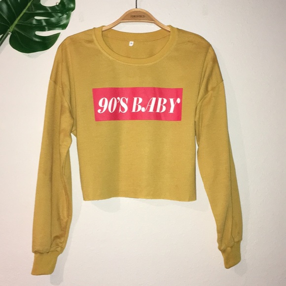 Tops - 90’s baby crop top
